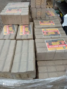 Dřevěné brikety RUF DUB paleta 96 balení po 10kg